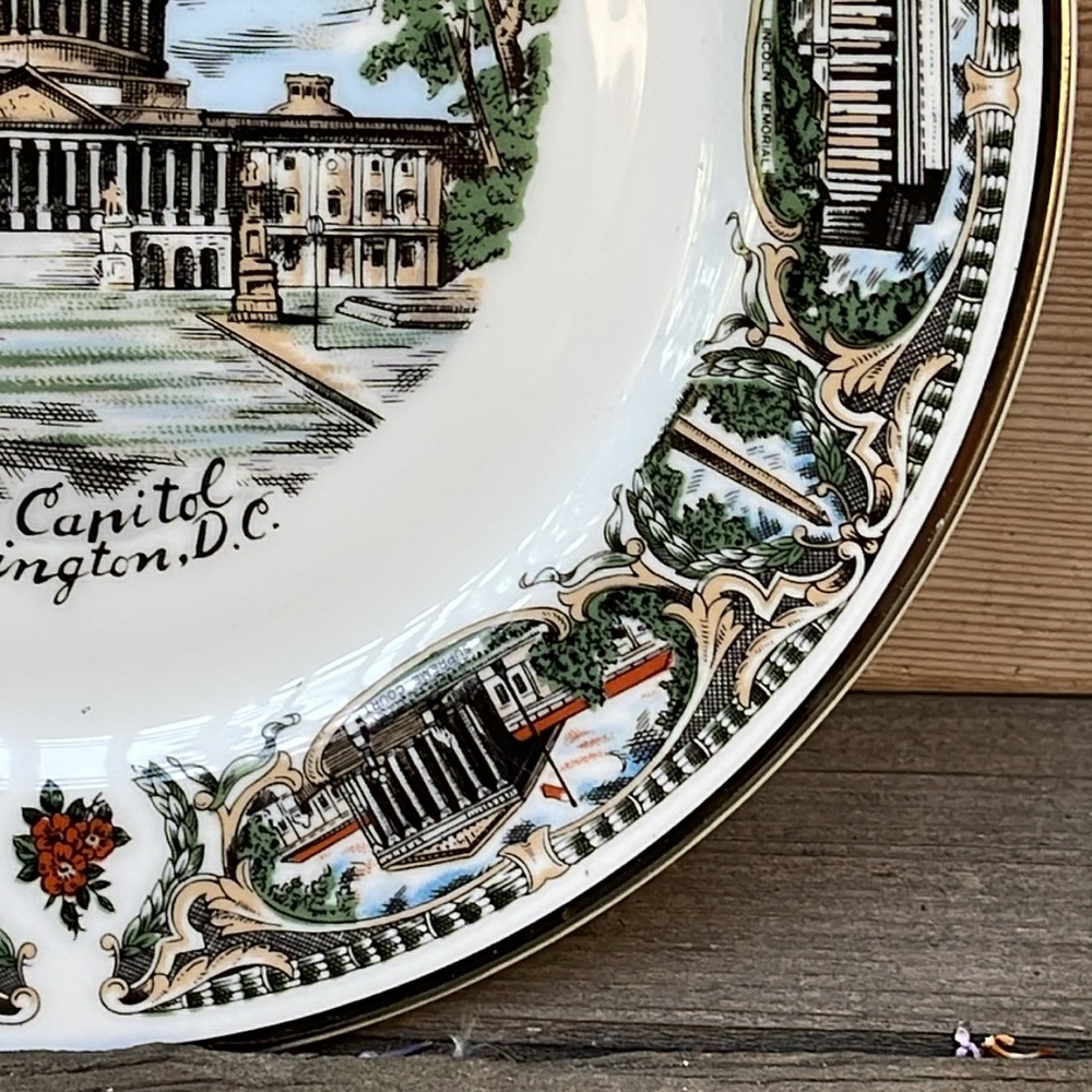Vintage Souvenir Plate Featuring The Capitol Washington D.C. - Picture 4 of 11